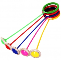 LED šokinėjimo žaislas „Skipper“