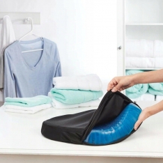 Ergonomiška gelinė pagalvėlė sėdėjimui Ergonomiška gelinė pagalvėlė sėdėjimui