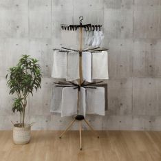 Trijų aukštų vertikali drabužių džiovyklė