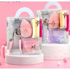 Rinkinys makiažui TR2069