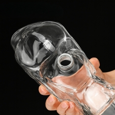 Stiklinė motociklo formos karafė –