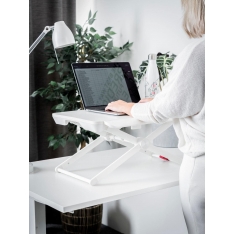 Reguliuojamas nešiojamas stalo paaukštinimas darbui stovint