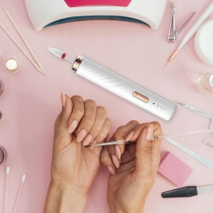 Elektrinė nagų freza