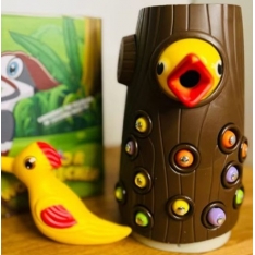 Vaikiškas interaktyvus žaidimas „Paukštis medyje“