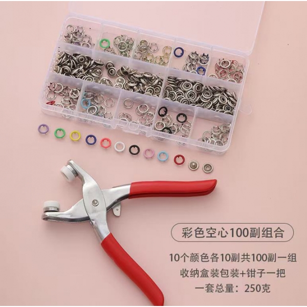 Metalinės spaudės (kniedės) su replėmis