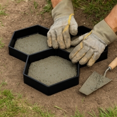 Forma betoninėms trinkelėms (korio formos), 36 x 36 x 4 cm