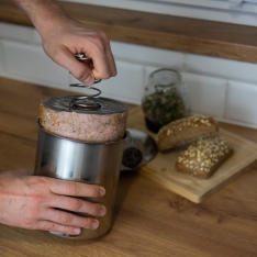 Slėginė kumpio viryklė 3 kg su termometru, maišeliais ir prieskoniais