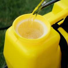 Rankinis nugarinis sodo purkštuvas 12 l