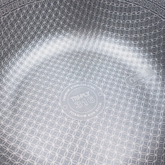 20 cm nerūdijančio plieno puodas su dangčiu