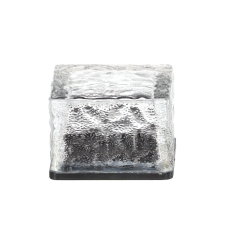 Stiklinė saulės lempa – kubas 7 × 7 × 5 cm, šaltai balta LED