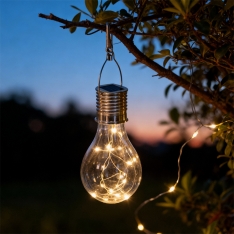 Saulės energija įkraunama sodo lempa „Lemputė“