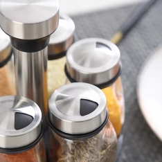 Prieskonių indelių rinkinys