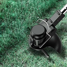 Įkraunama krūmapjovė